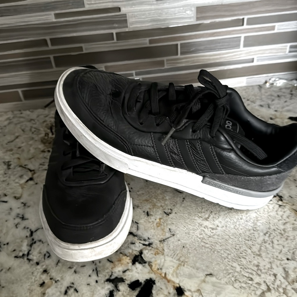 Barely worn size 7 cloubfoam Super